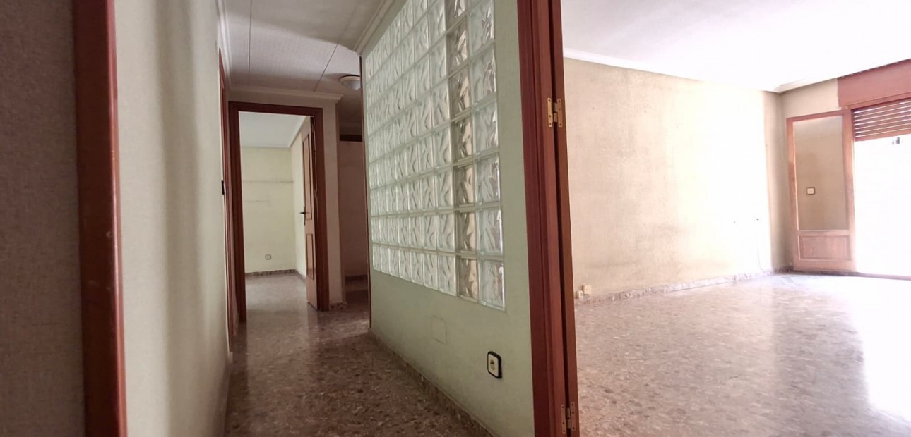 Venta - Apartamento / piso -
Orihuela - Zona Centro