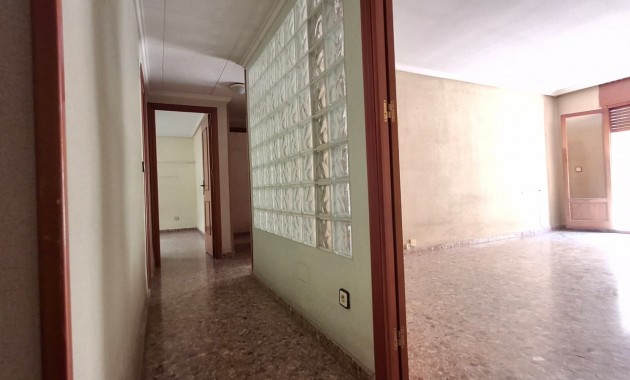 Venta - Apartamento / piso -
Orihuela - Zona Centro