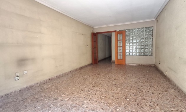 Venta - Apartamento / piso -
Orihuela - Zona Centro