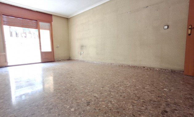 Venta - Apartamento / piso -
Orihuela - Zona Centro