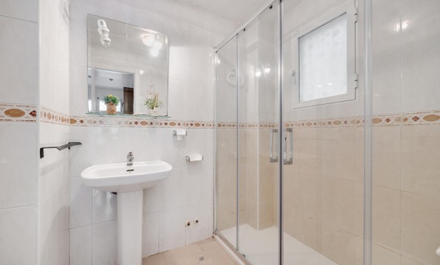 Sale - Bungalow -
Torrevieja - Acequion