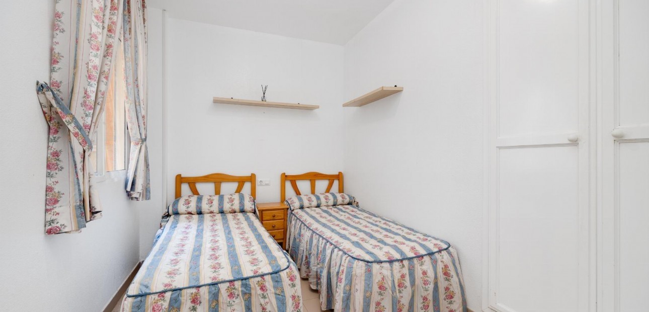 Sale - Bungalow -
Torrevieja - Acequion