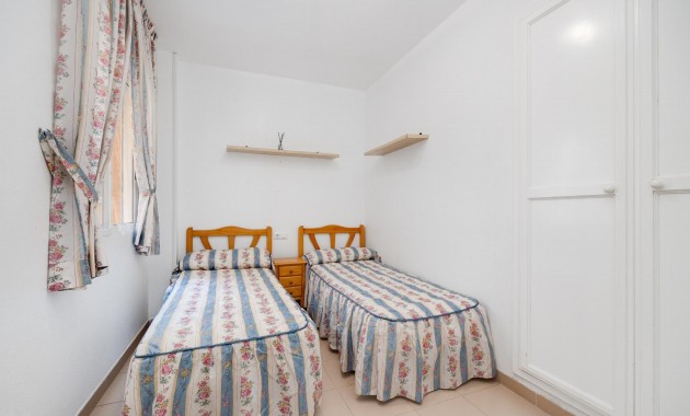 Sale - Bungalow -
Torrevieja - Acequion