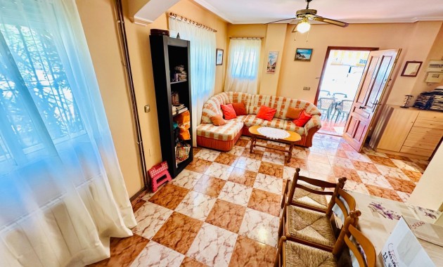 Venta - Villa -
Orihuela Costa - La Regia