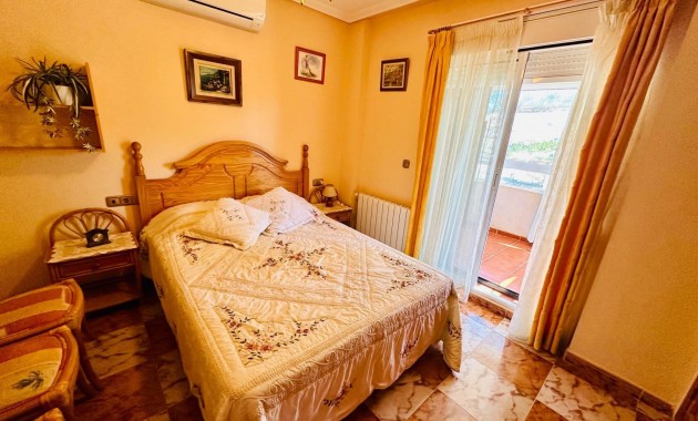 Venta - Villa -
Orihuela Costa - La Regia