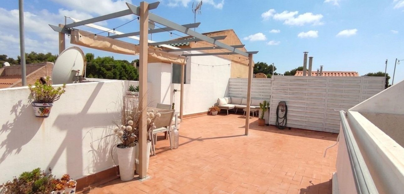 Sale - Bungalow -
Torrevieja - Los balcones