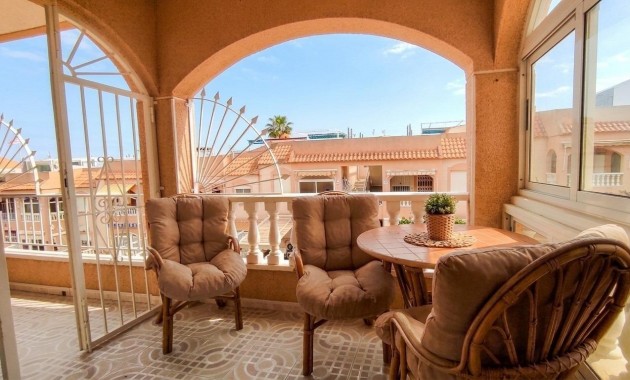 Sale - Bungalow -
Torrevieja - Los balcones