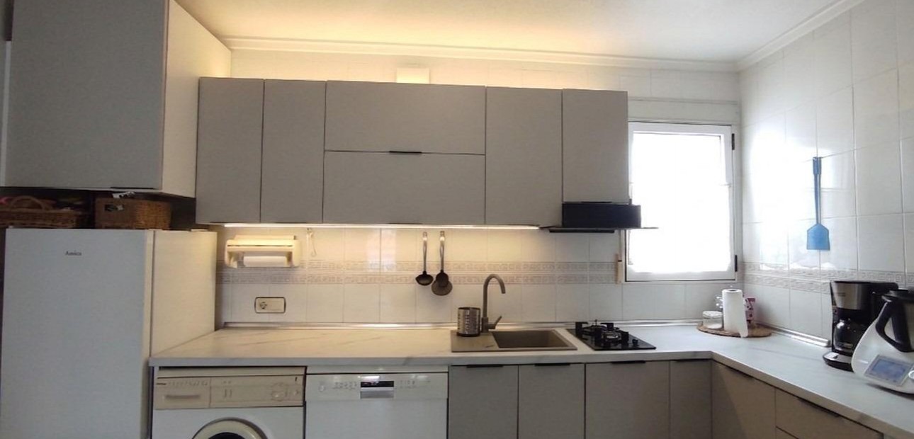Sale - Bungalow -
Torrevieja - Los balcones