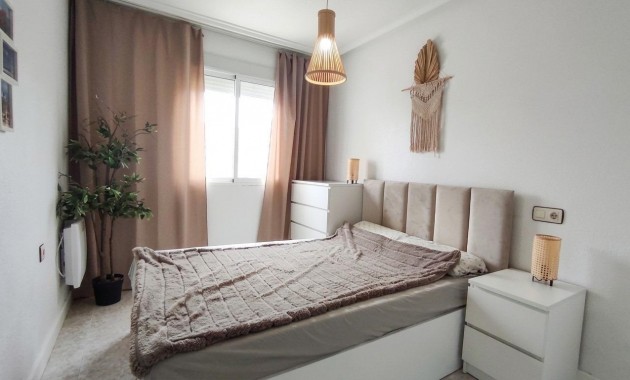 Sale - Bungalow -
Torrevieja - Los balcones
