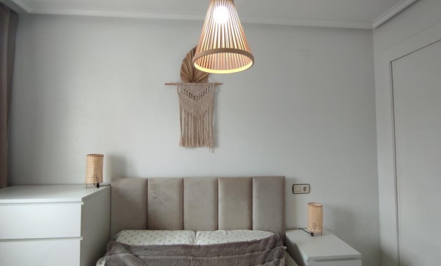 Sale - Bungalow -
Torrevieja - Los balcones