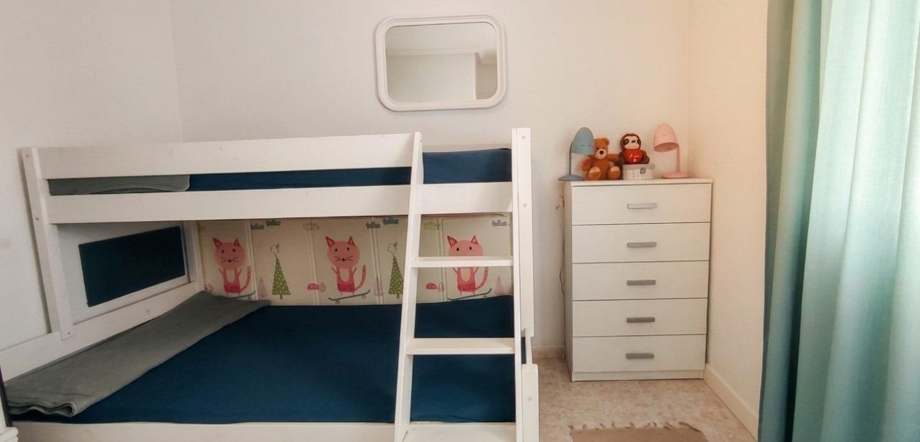 Sale - Bungalow -
Torrevieja - Los balcones