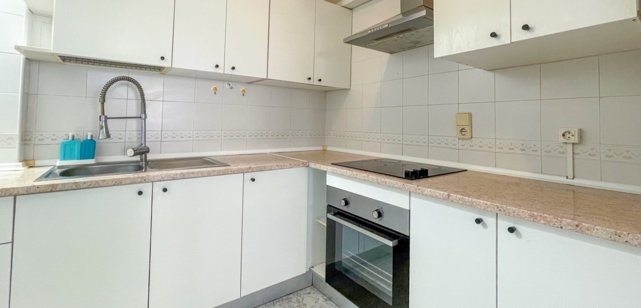 Herverkoop - Bungalow -
Orihuela Costa - Playa Flamenca