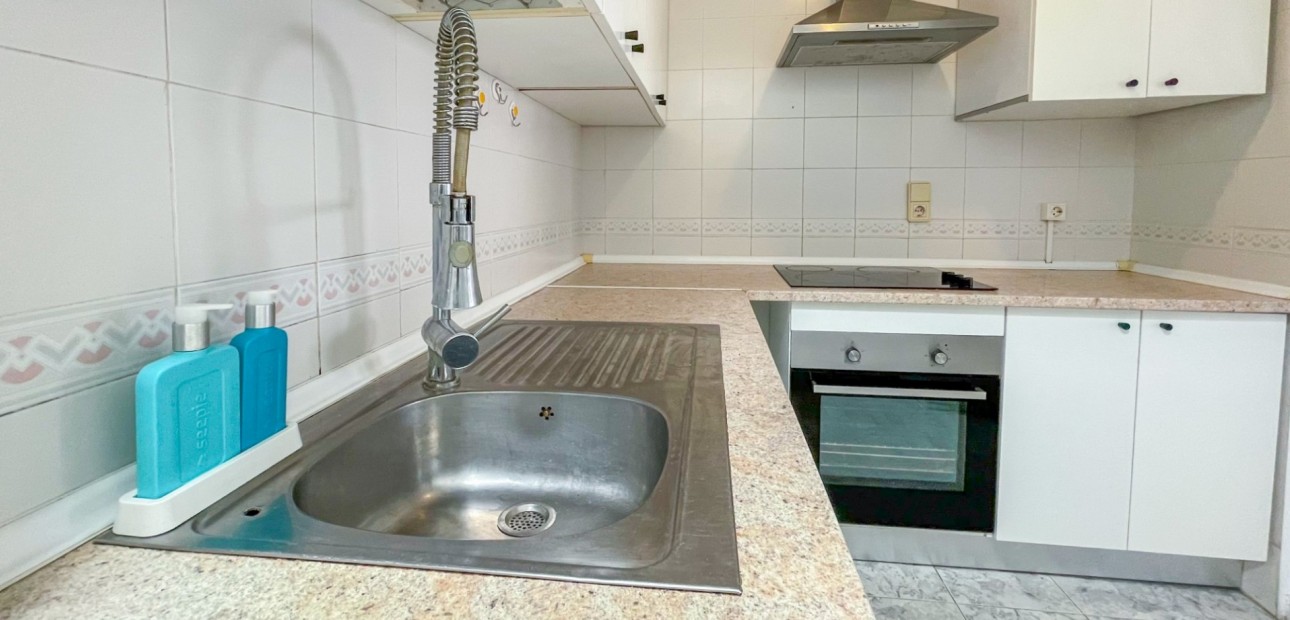 Herverkoop - Bungalow -
Orihuela Costa - Playa Flamenca