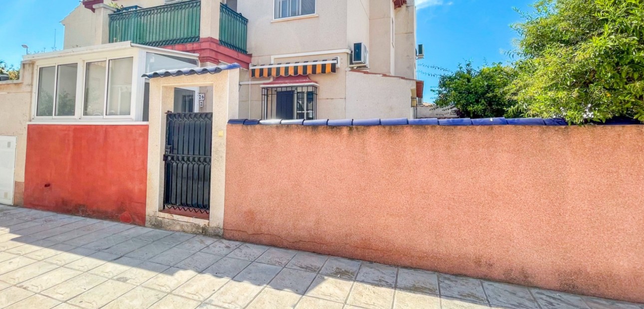 Herverkoop - Bungalow -
Orihuela Costa - Playa Flamenca