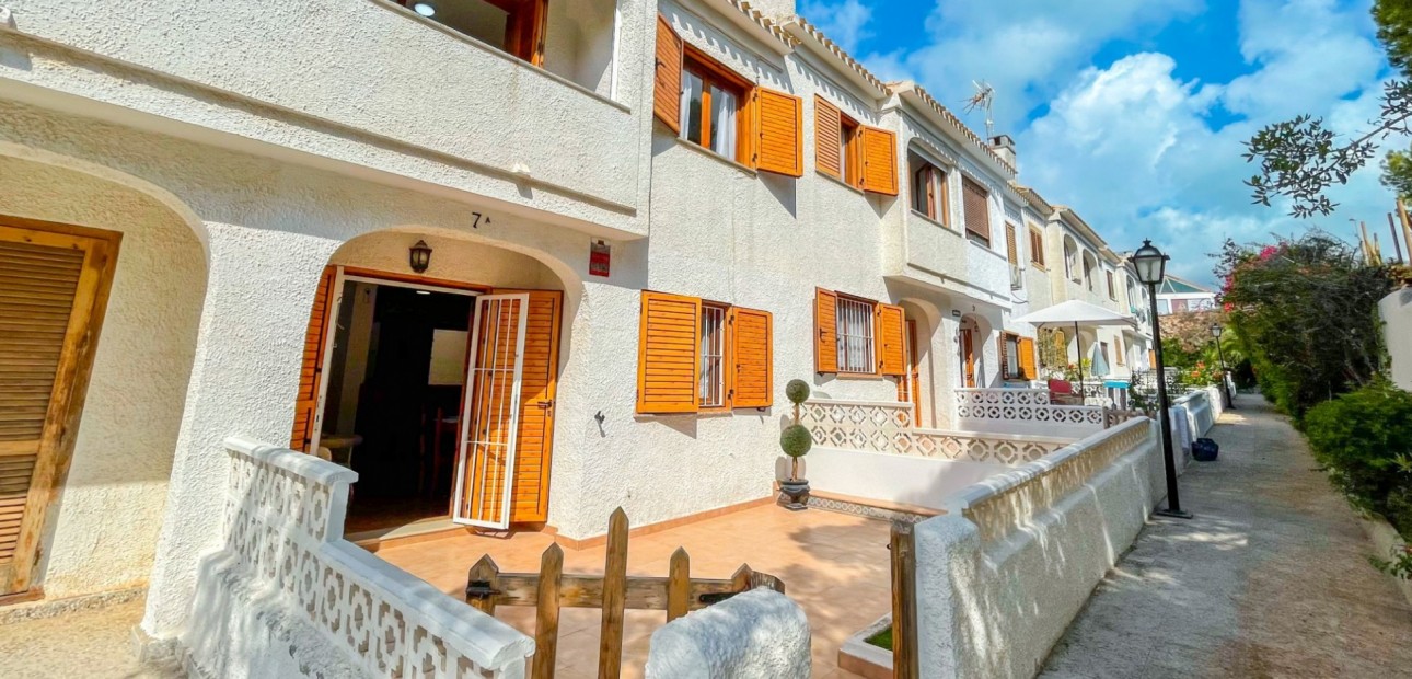 Venta - Adosado -
Orihuela Costa - Playa Flamenca
