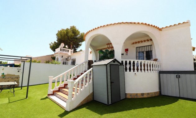 Venta - Detached Villa -
Orihuela Costa - Villamartin