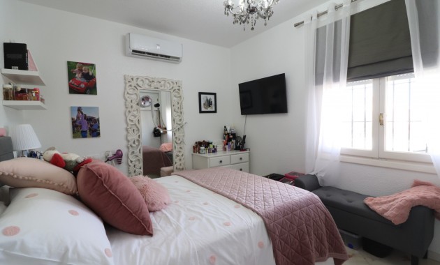 Venta - Detached Villa -
Orihuela Costa - Villamartin