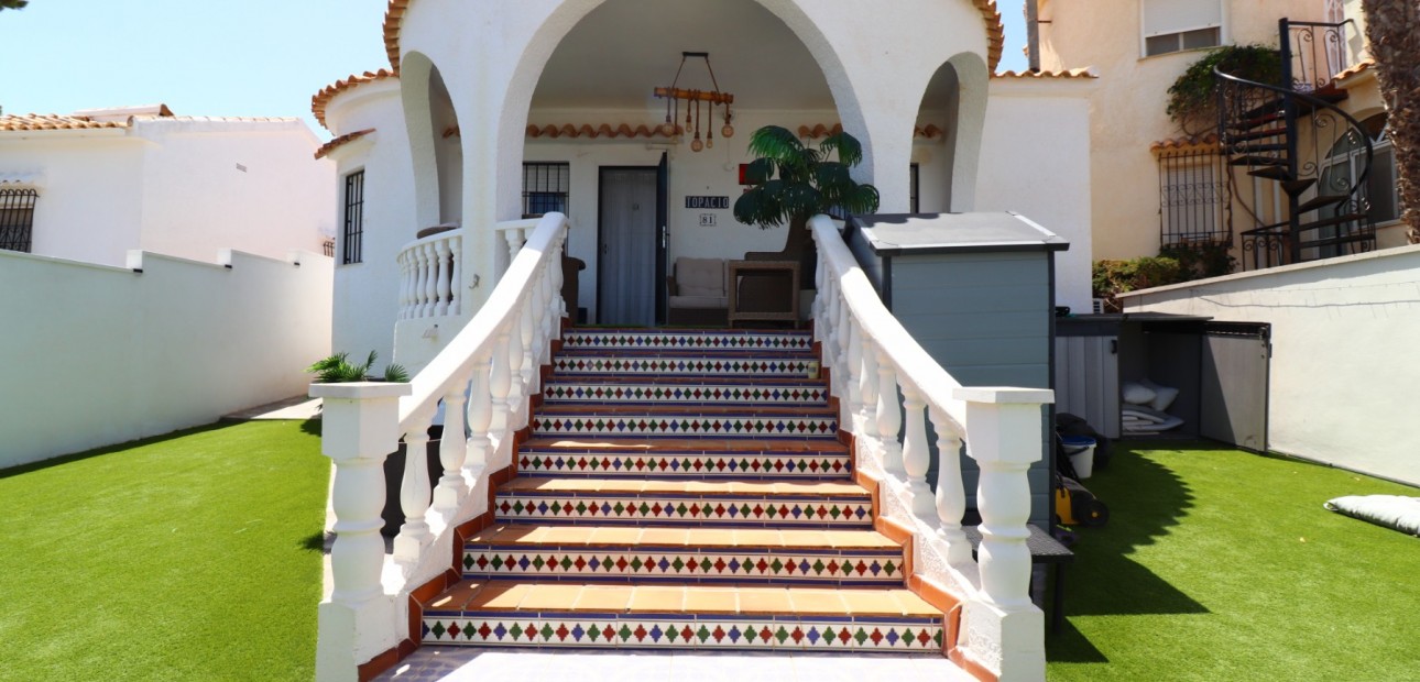 Venta - Detached Villa -
Orihuela Costa - Villamartin