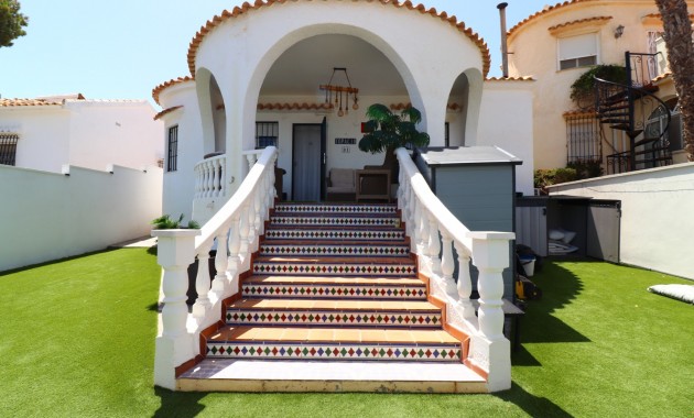 Venta - Detached Villa -
Orihuela Costa - Villamartin