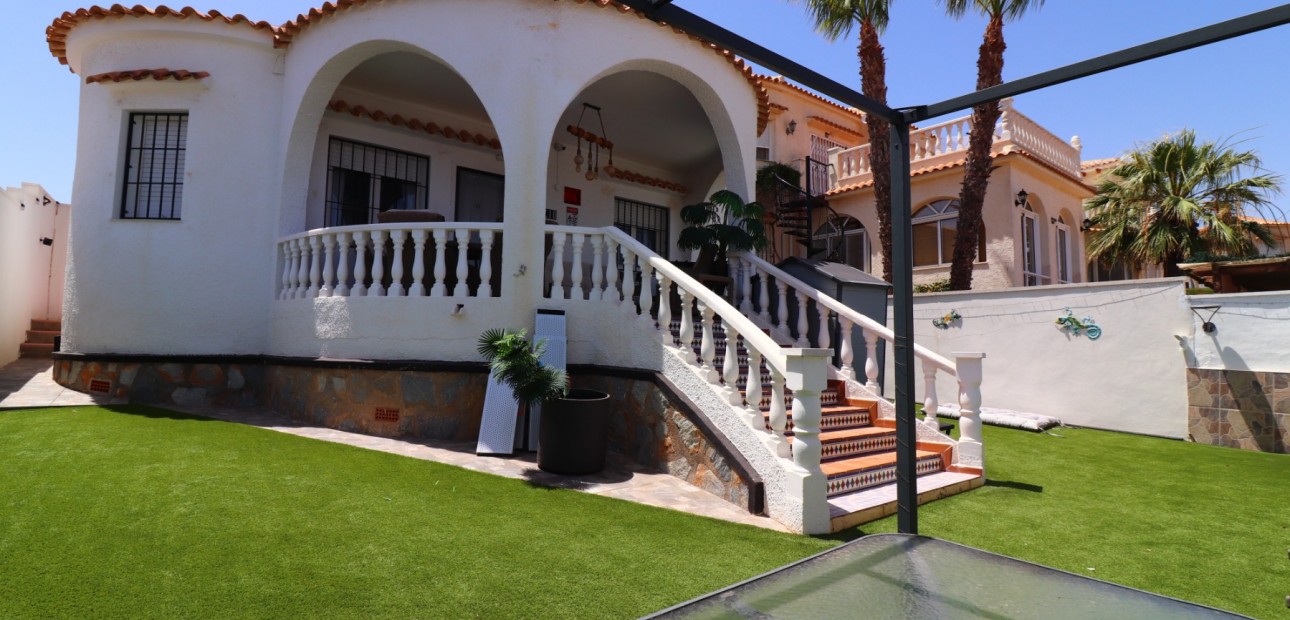 Venta - Detached Villa -
Orihuela Costa - Villamartin