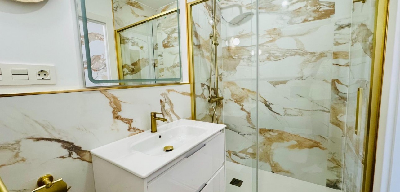 Venta - Ático -
Torrevieja - Punta prima