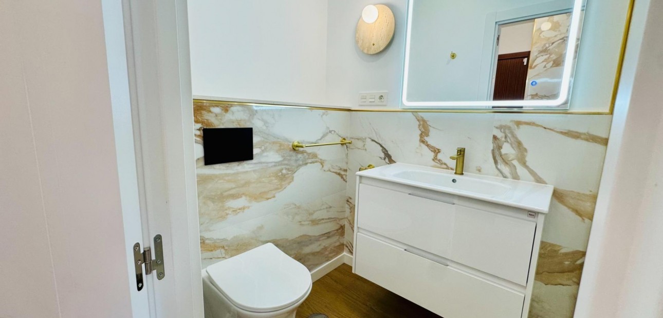 Venta - Ático -
Torrevieja - Punta prima