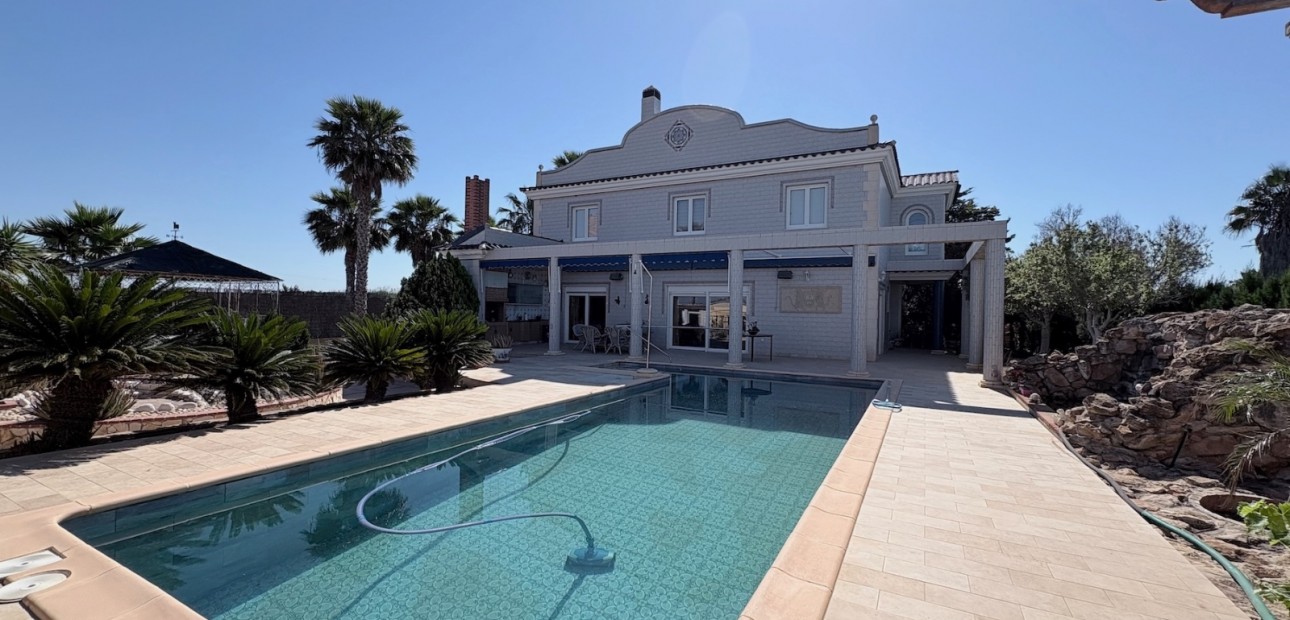 Venta - Country House -
San Fulgencio - La Marina