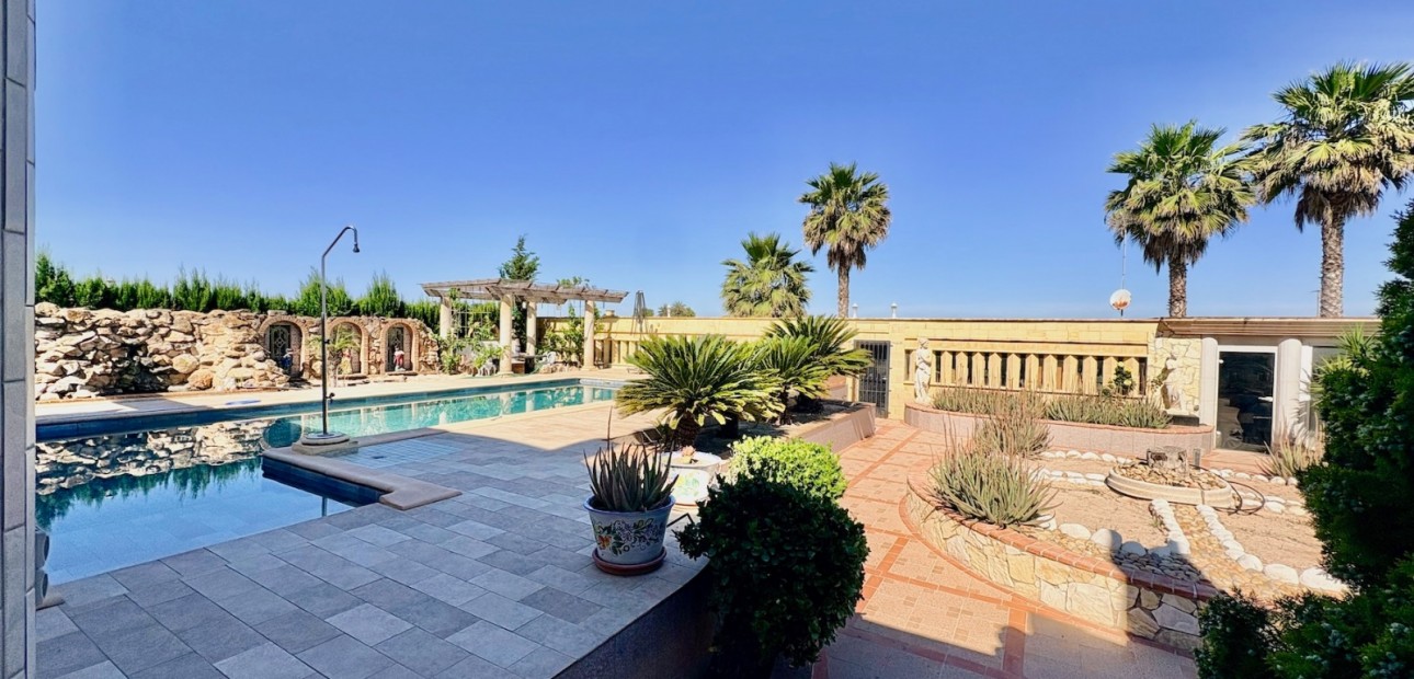 Venta - Country House -
San Fulgencio - La Marina
