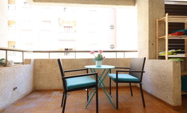 Venta - Apartamento / piso -
Torrevieja - Centro