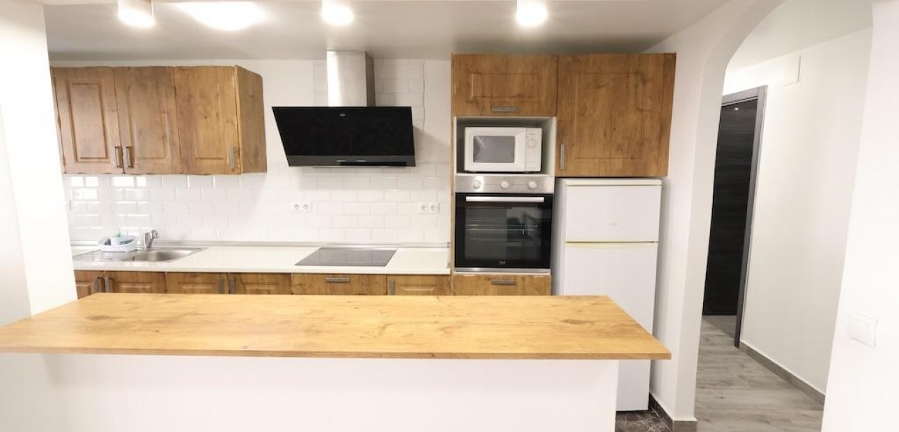 Venta - Apartamento / piso -
Torrevieja - Centro