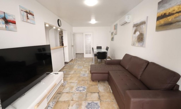 Venta - Apartamento / piso -
Torrevieja - Centro