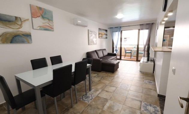 Venta - Apartamento / piso -
Torrevieja - Centro