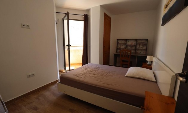 Venta - Apartamento / piso -
Torrevieja - Centro