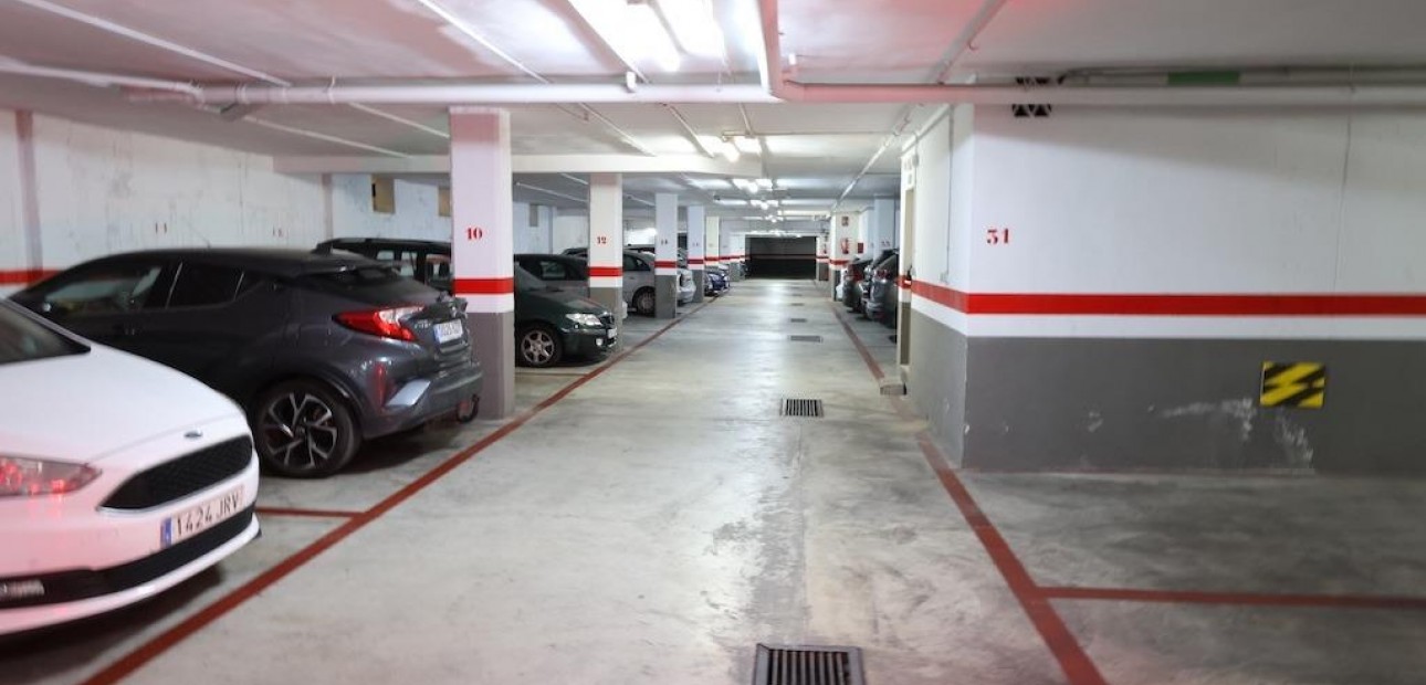 Venta - Apartamento / piso -
Torrevieja - Centro