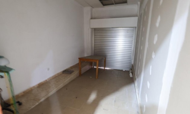 Venta - Commercial Unit -
Torrevieja - Centro