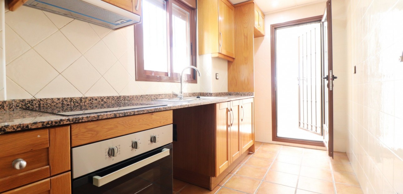 Venta - Semi Detached Villa -
Algorfa - La Finca Golf Resort