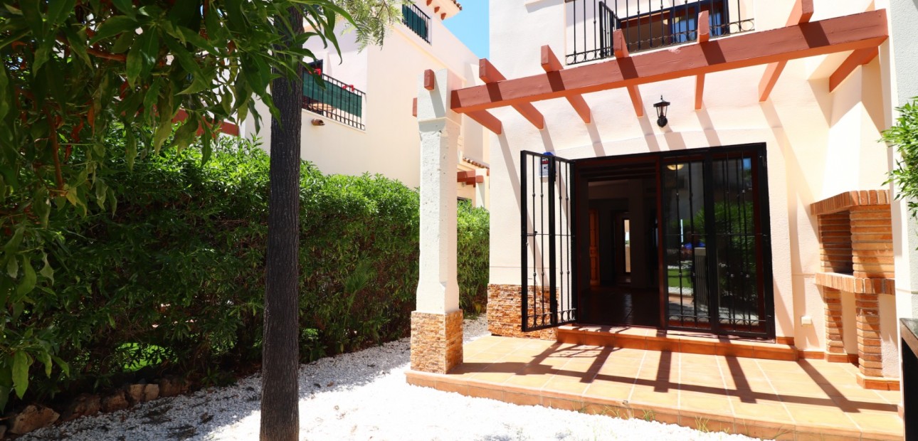 Venta - Semi Detached Villa -
Algorfa - La Finca Golf Resort