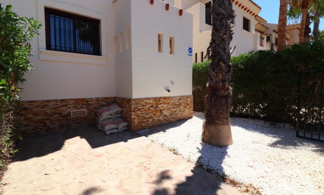 Venta - Semi Detached Villa -
Algorfa - La Finca Golf Resort