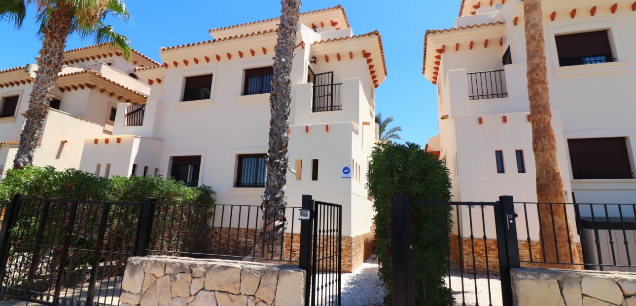 Venta - Semi Detached Villa -
Algorfa - La Finca Golf Resort