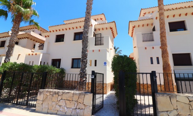 Venta - Semi Detached Villa -
Algorfa - La Finca Golf Resort