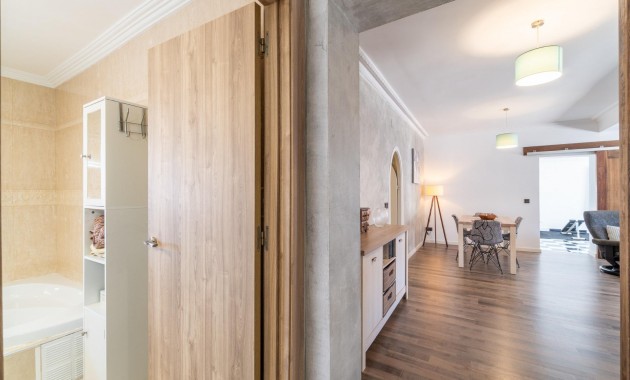 Herverkoop - Villa -
Torrevieja - Torreta florida