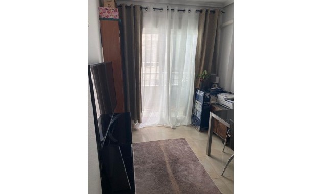 Sale - Apartment / flat -
Torrevieja - Centro