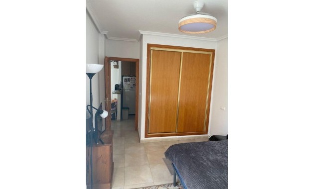 Sale - Apartment / flat -
Torrevieja - Centro