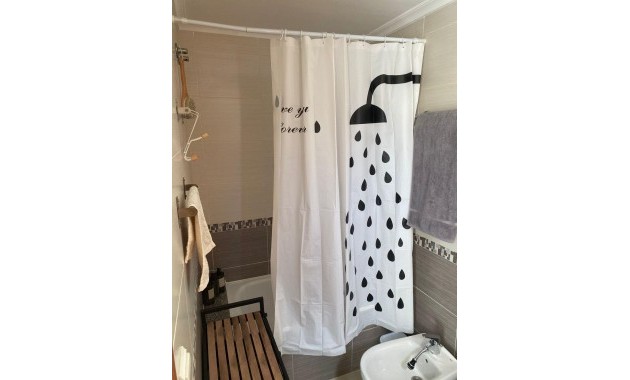 Sale - Apartment / flat -
Torrevieja - Centro