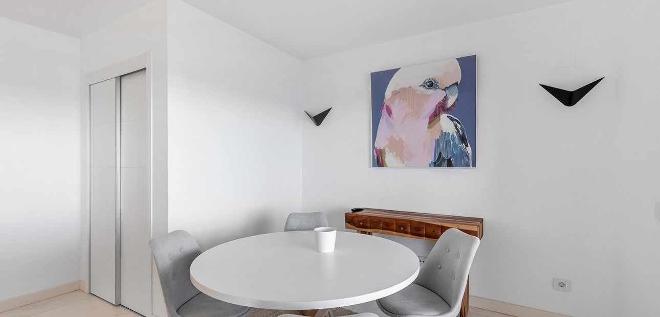 Sale - Apartment / flat -
Torrevieja - Punta Prima