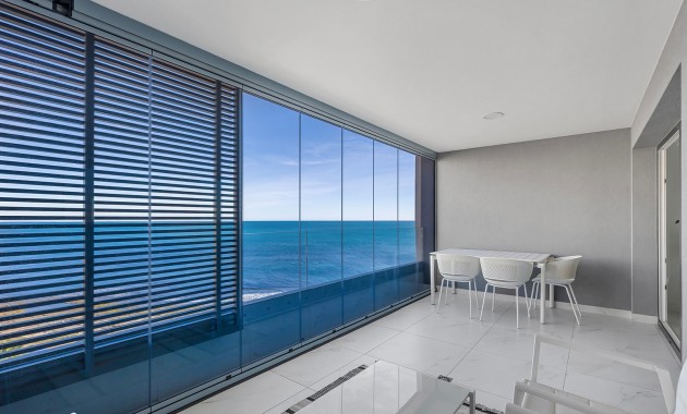 Sale - Apartment / flat -
Torrevieja - Punta Prima