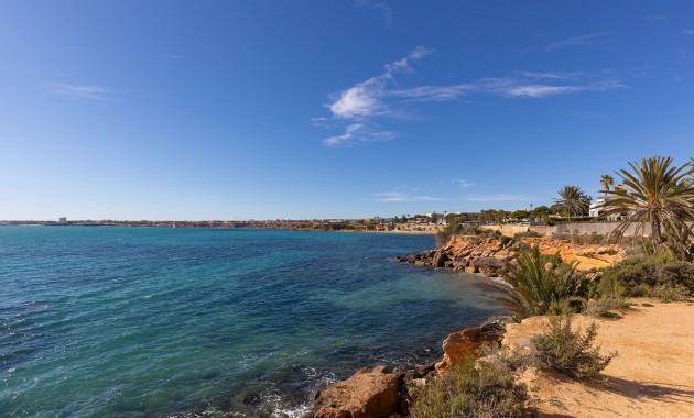 Sale - Apartment / flat -
Torrevieja - Punta Prima