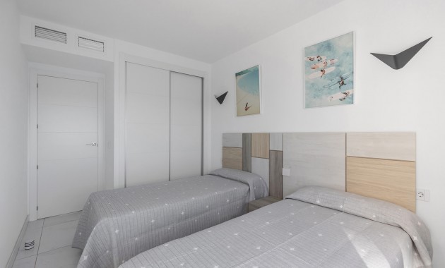Sale - Apartment / flat -
Torrevieja - Punta Prima