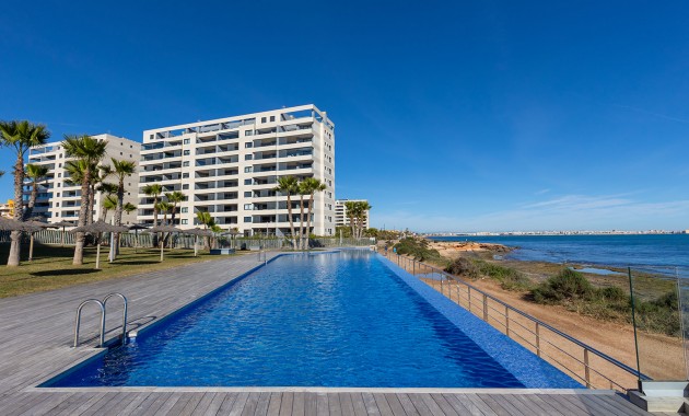 Sale - Apartment / flat -
Torrevieja - Punta Prima