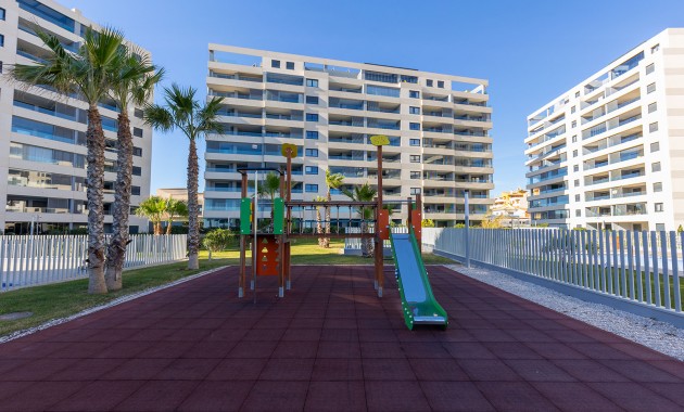 Sale - Apartment / flat -
Torrevieja - Punta Prima